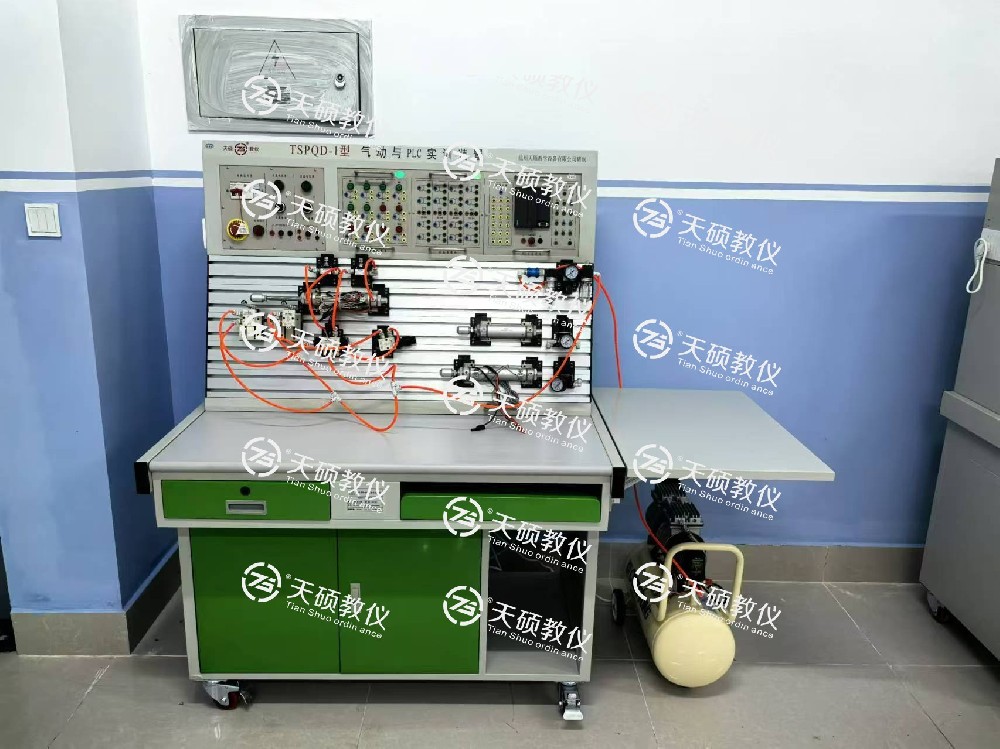 工業(yè)氣動實(shí)訓(xùn)室順利安裝、調(diào)試、培訓(xùn)、驗(yàn)收通過！