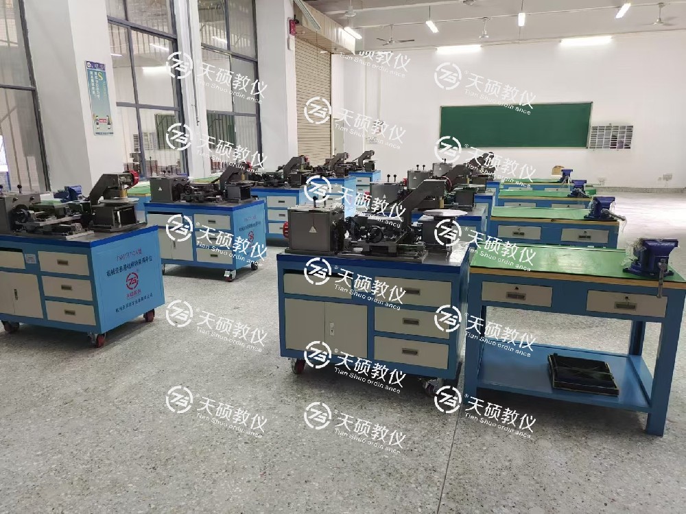 廣東省技師學(xué)院機(jī)械設(shè)備裝備與自動控制專業(yè)建設(shè)項目順利安裝、調(diào)試、驗(yàn)收通過！